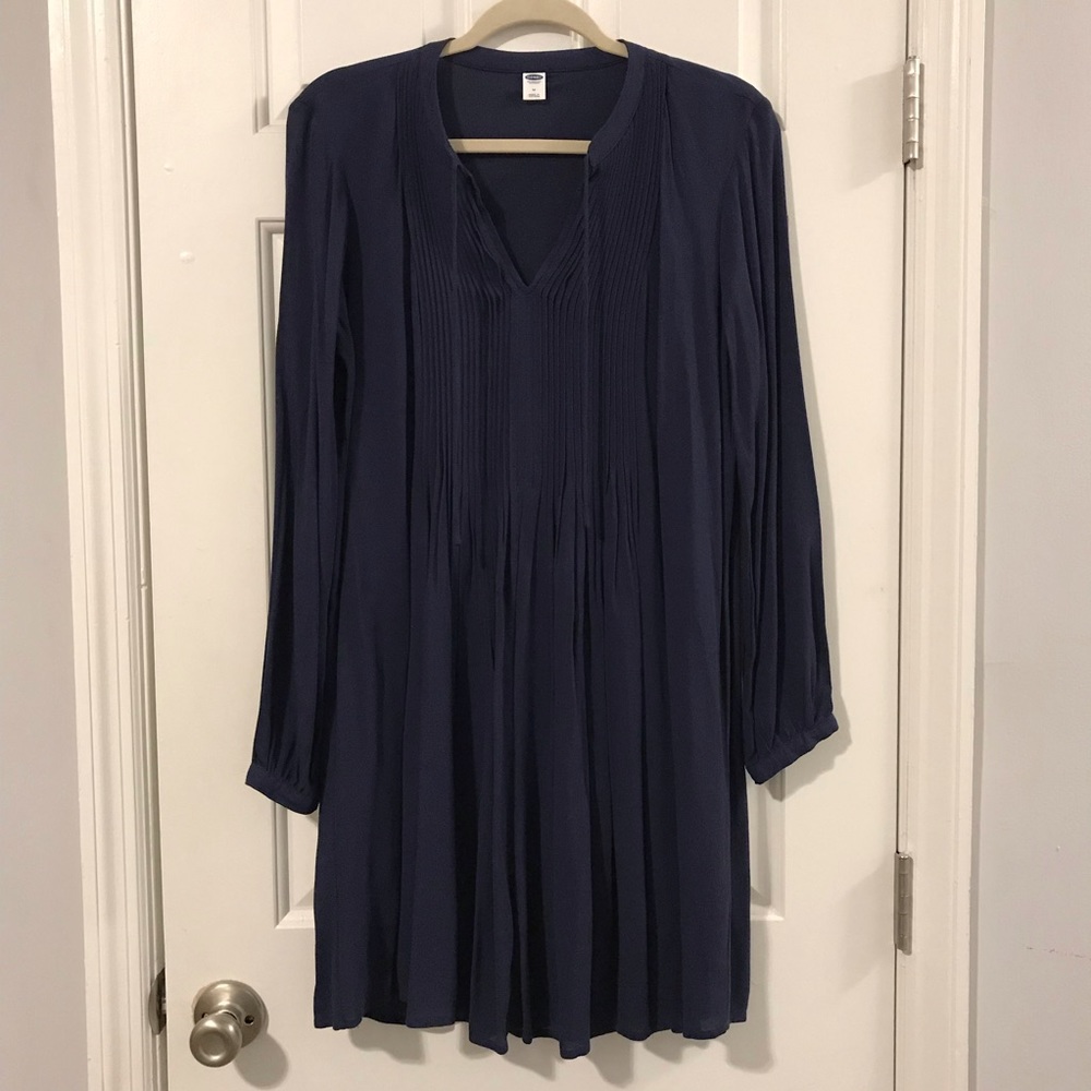 Old Navy long-sleeve swing dress